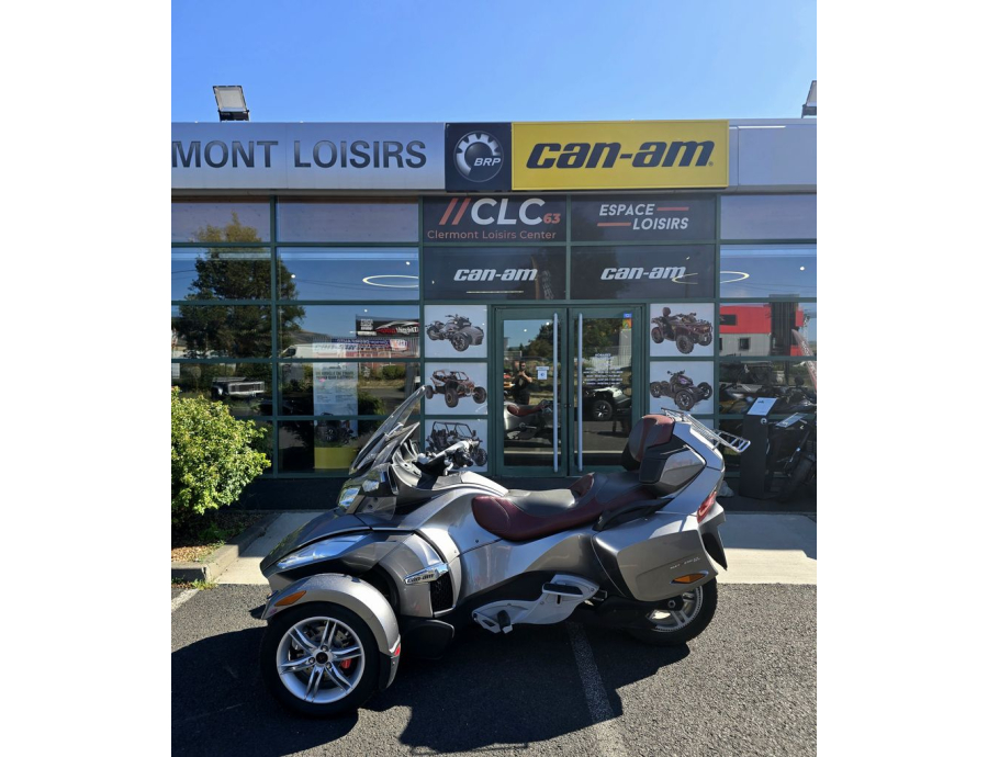 Spyder RT 2011 SM5 dépot vente clermont loisirs moto 3 roues à cournon d'auvergne