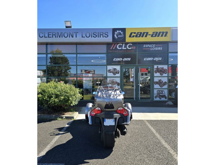 Spyder RT 2011 SM5 dépot vente clermont loisirs moto 3 roues à cournon d'auvergne