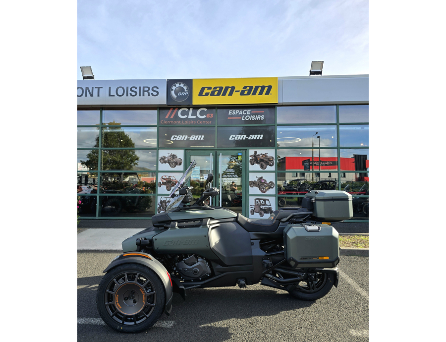 Can am vert Canyon Red Rock 2025 occasion certifié premium clermont ferrand loisirs moto 3 roues